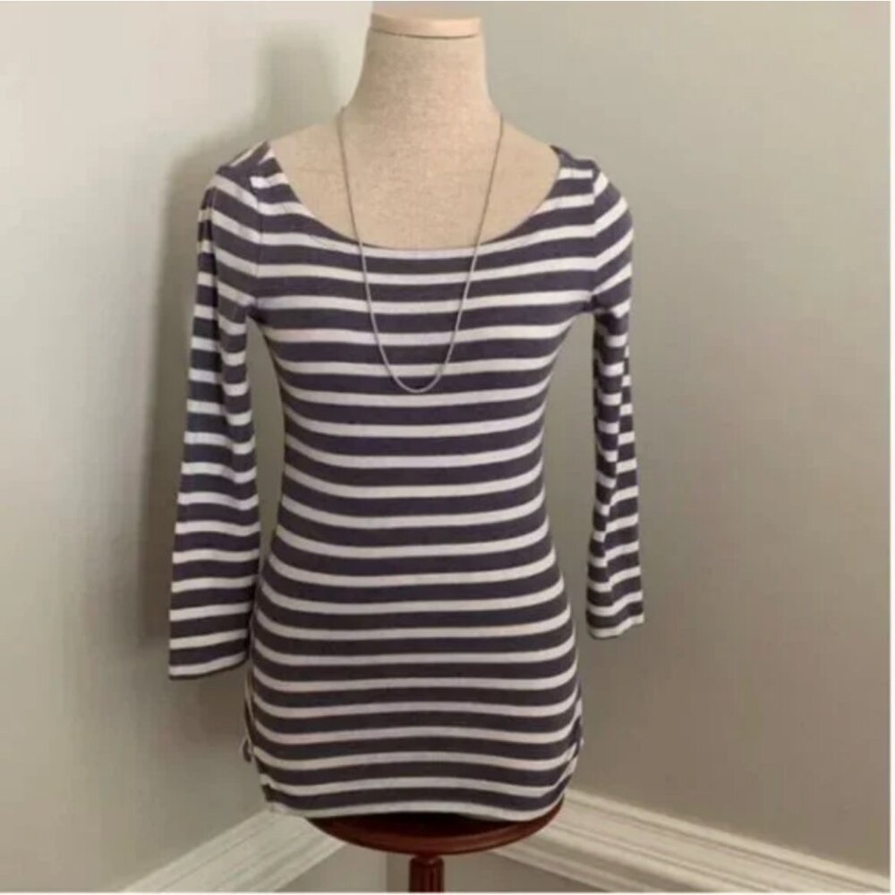 American Eagle Women's Long Sleeve Blue and White Striped Shirt Size Small